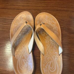 OluKai leather sandals size 9